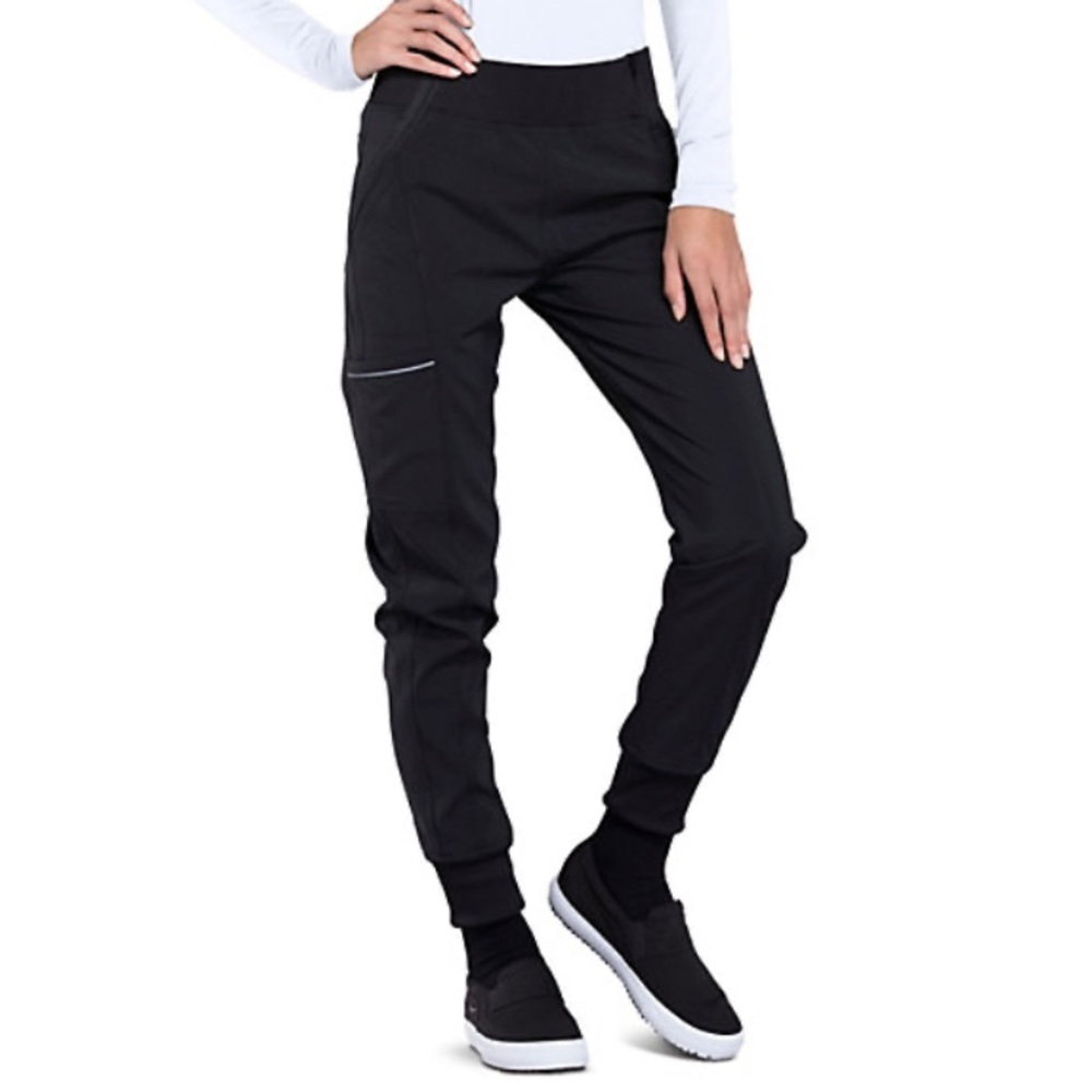 Cherokee infinity jogger scrubs